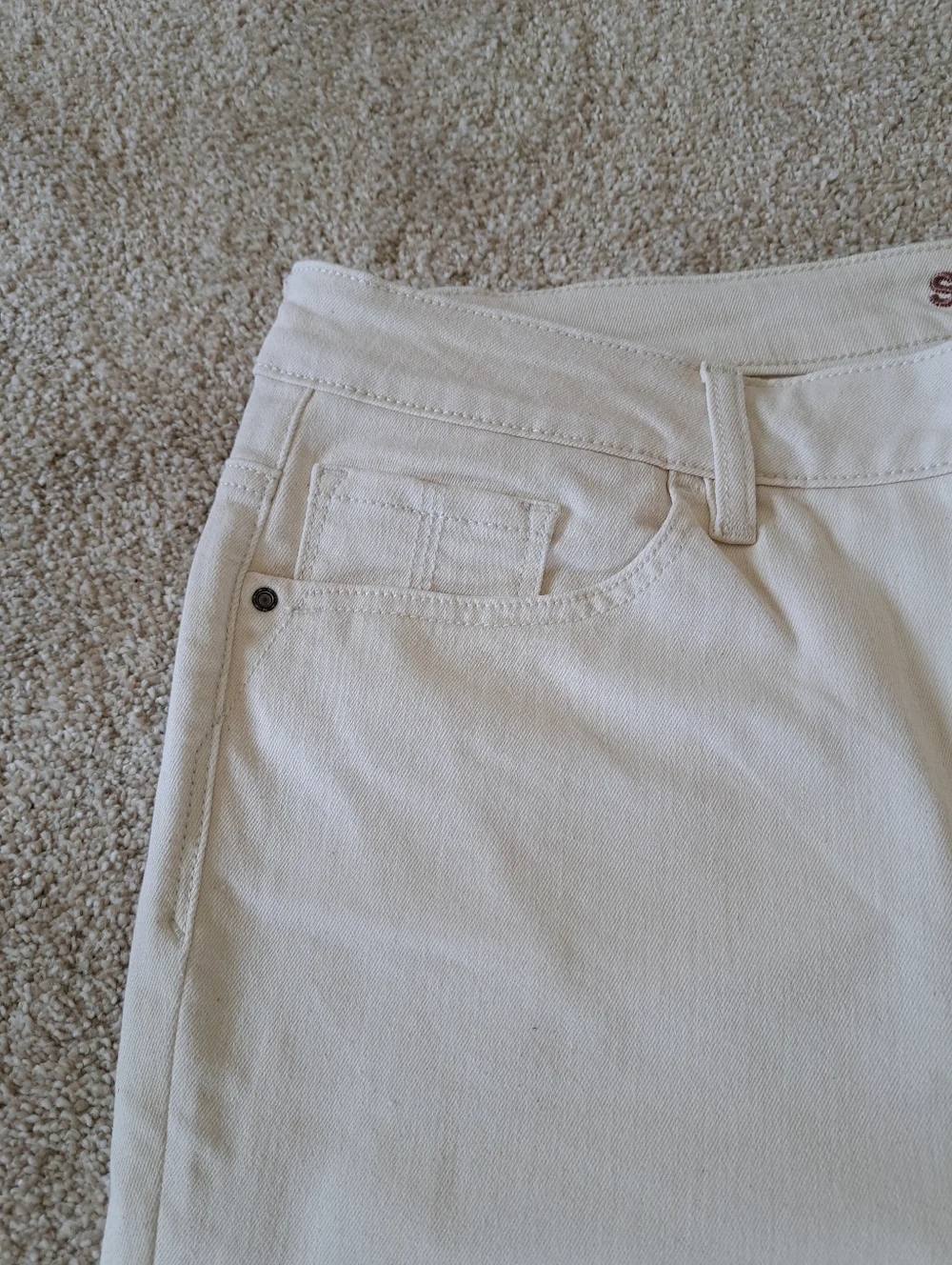 Santana Jeans Cropped Cream Denim Women's Size 16 Capri Stretch Pants - Picture 2 of 12